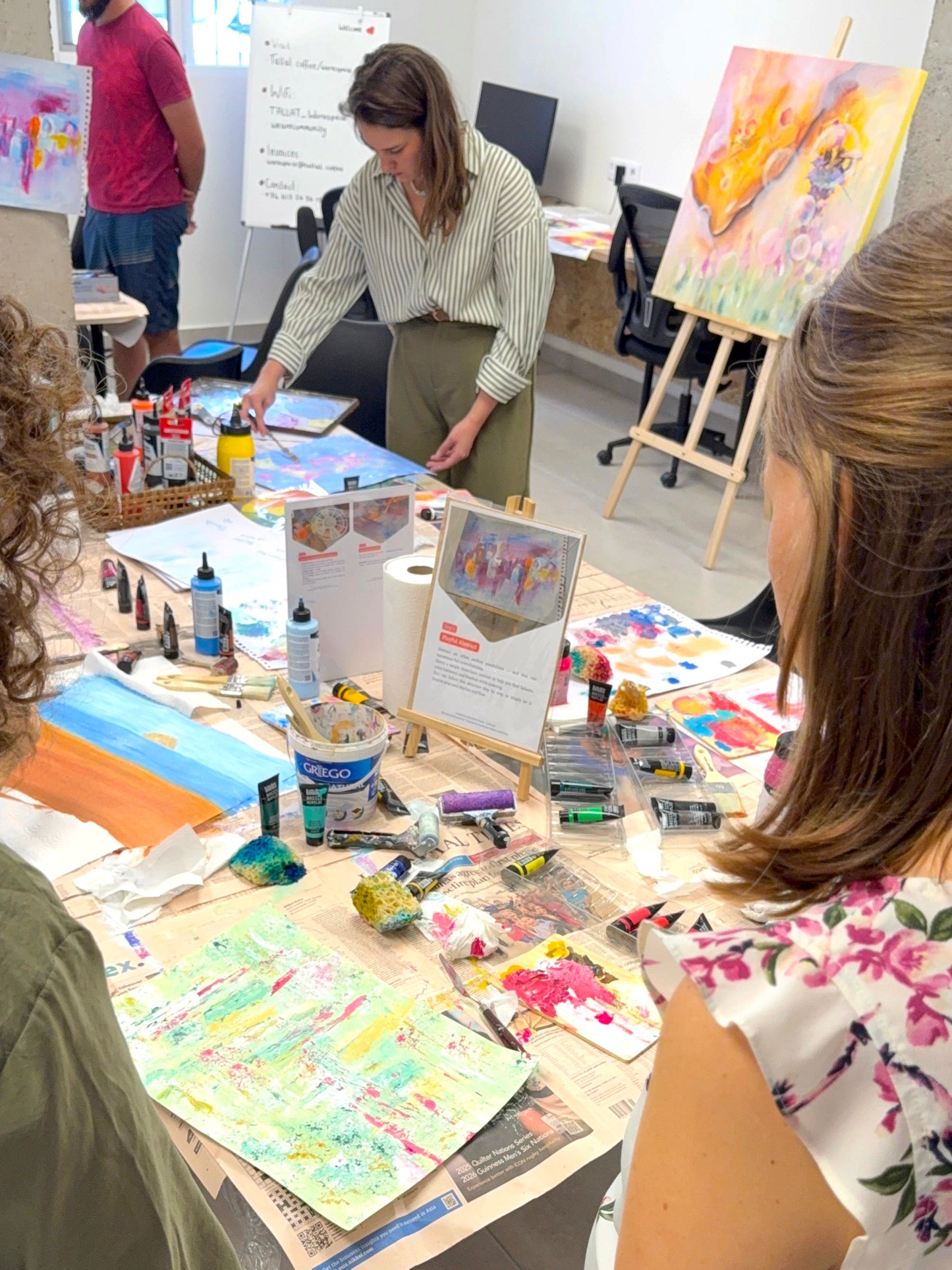 Workshop: Creative Sunday – Discover, Play & Paint