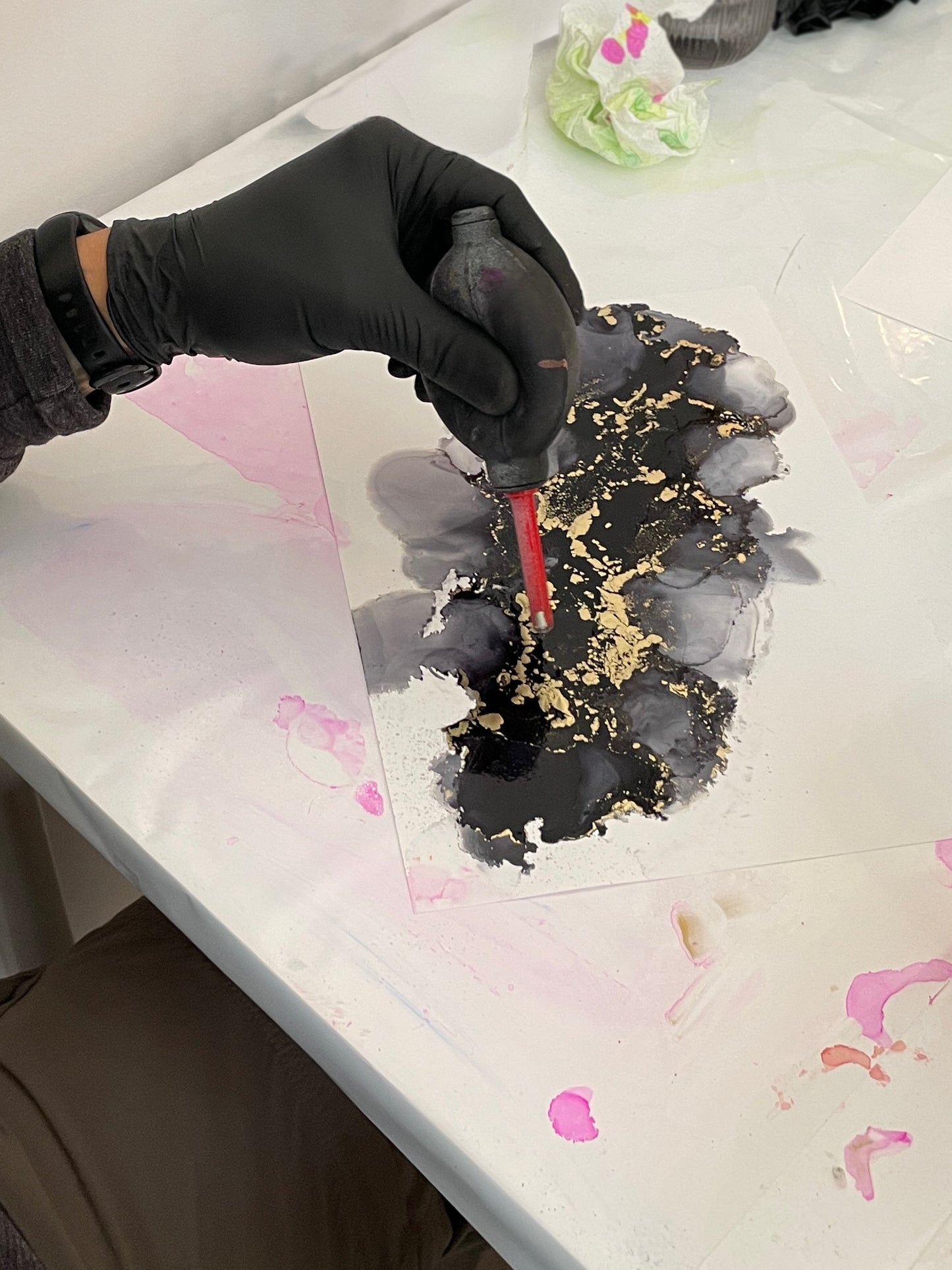 Workshop: Alcohol Ink Art - Flow & Color