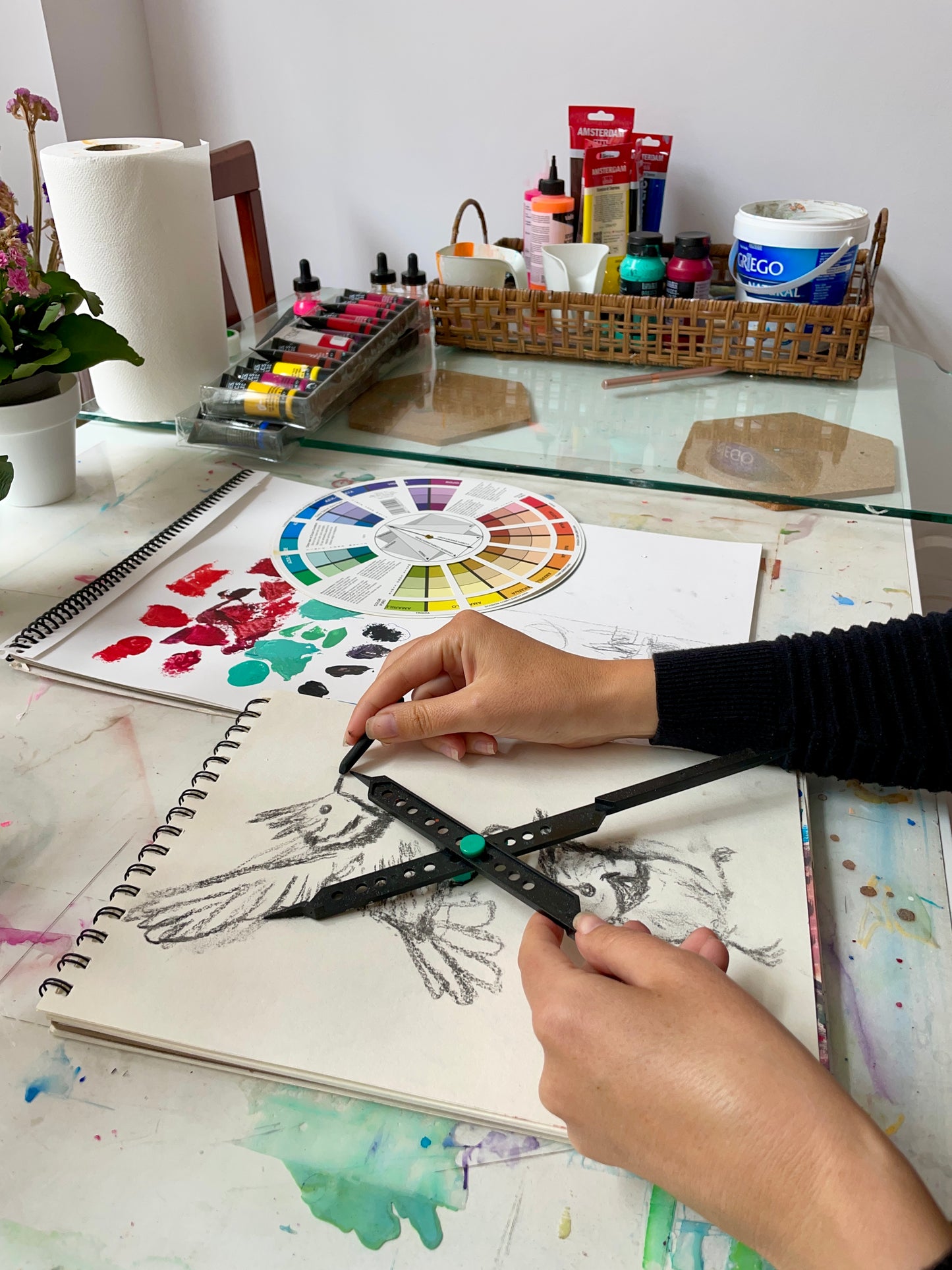 Clase de Arte Avanzada – Aprende y Crece | regular